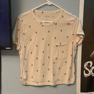 Arizona Jean Company Cream Graphic Crop Tee with Pocket